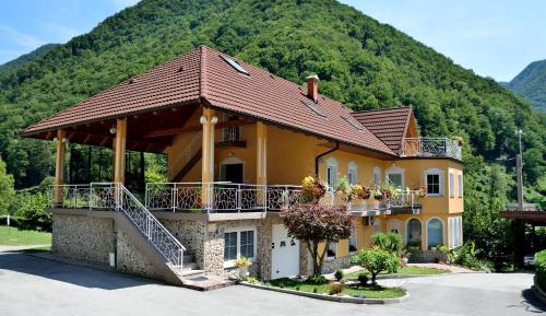 Two-Bedroom Apartment with Terrace