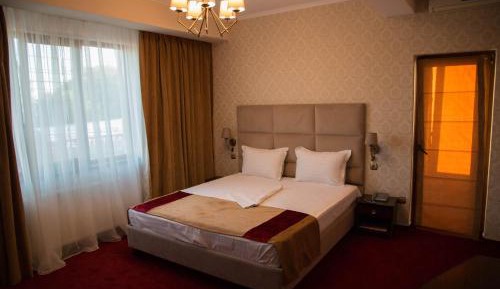 Junior Suite with Balcony