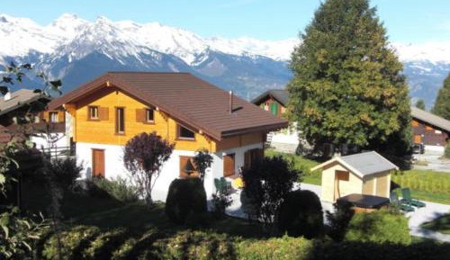 Four-Bedroom Chalet (8 Adults)