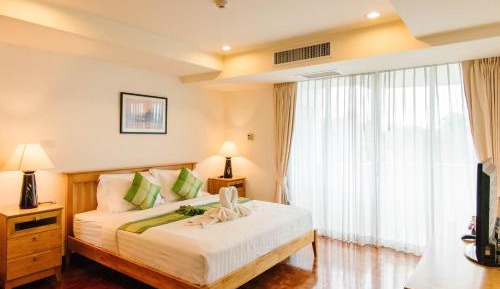 Superior Two-Bedroom Suite with Balcony 