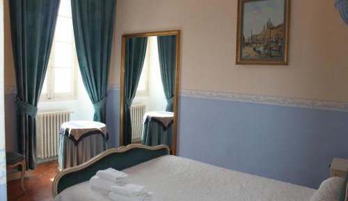 Large Double Room with Valley View