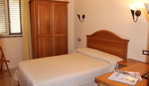 Deluxe Single Room