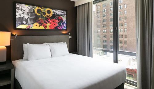Den King Room