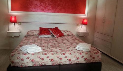 Quadruple Room with Private Bathroom