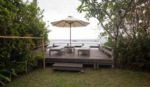 Two-Bedroom Bungalow with Ocean View