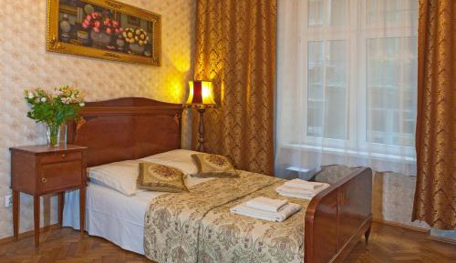 One-Bedroom Apartment (4 Adults)