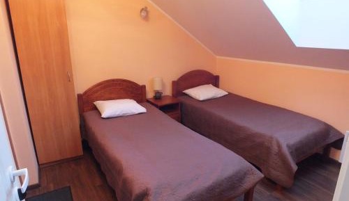 Twin Room with Private Bathroom