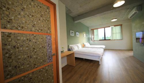 Deluxe Quadruple Room