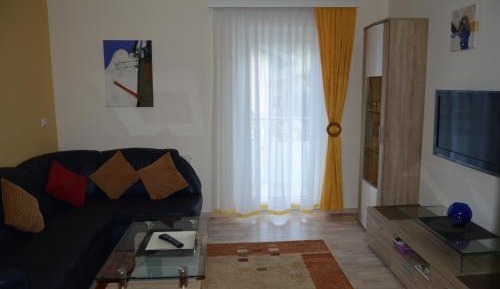 Three-Bedroom Apartment with Balcony