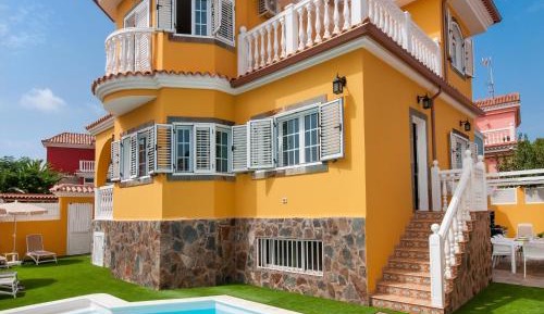 Villa with Private Pool