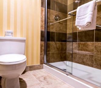 Queen Room - Non-Smoking