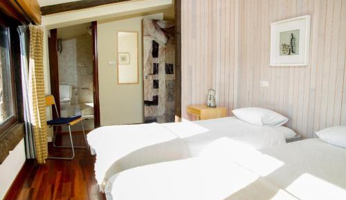 Twin Room with Private Bathroom