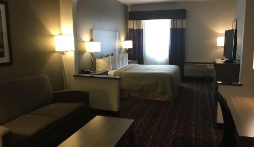 Oversize King Suite - Non-Smoking