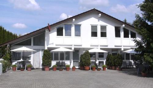 Standard Triple Studio