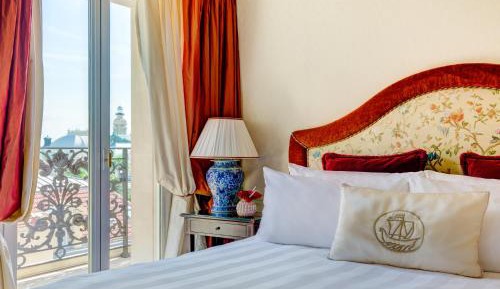 Prestige Junior Suite