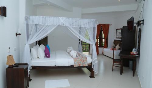 Standard Double Room with Garden View