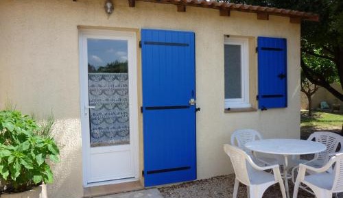 Studio (2 Adults)