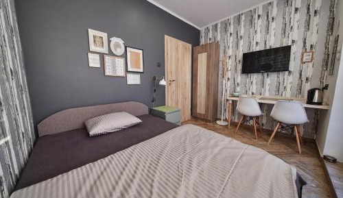 Standard Single Room with Shared Bathroom