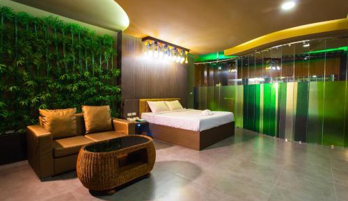 King Room with Spa Bath