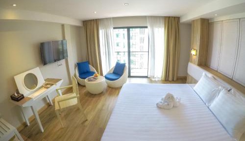 Deluxe Double Room with Balcony