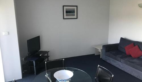 One-Bedroom Apartment with Sea View