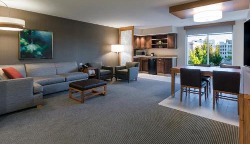Specialty King Suite