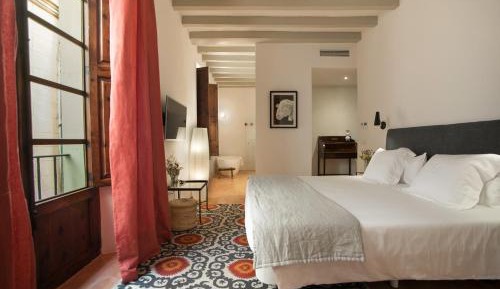 Deluxe Double Room with Bath