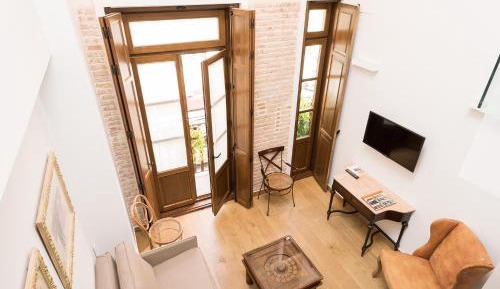 Apartment with Terrace and Balcony