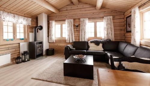 Three-Bedroom Holiday Home 