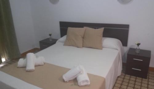  Triple Room with Shared External Bathroom 
