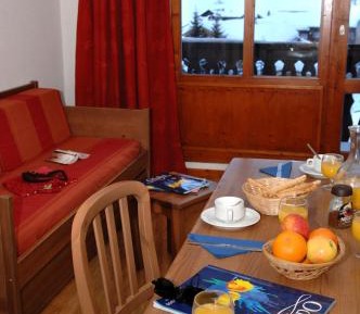 2-Room Apartment (6 people)