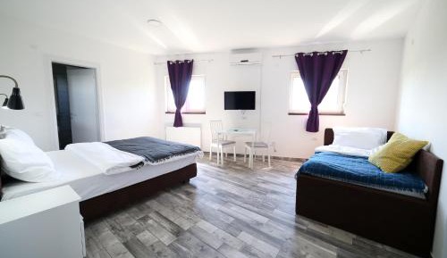 Luxury Quadruple Room