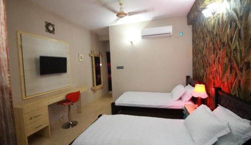 Deluxe Double or Twin Room