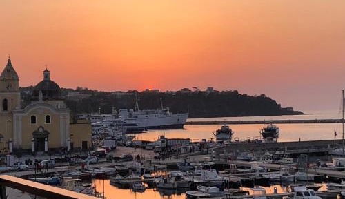 Quadruple Room with Balcony and Sea View