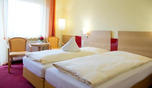 Double or Twin Room with Bathroom