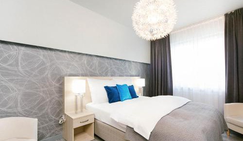 Superior One-Bedroom Apartment