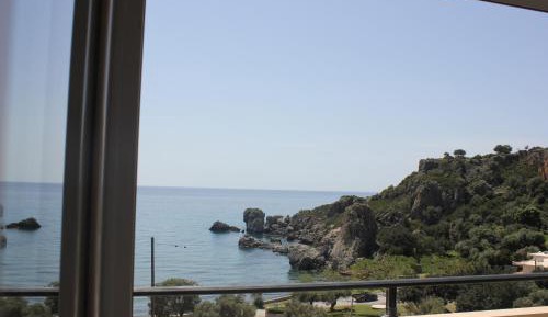 Studio Apartment with Sea View