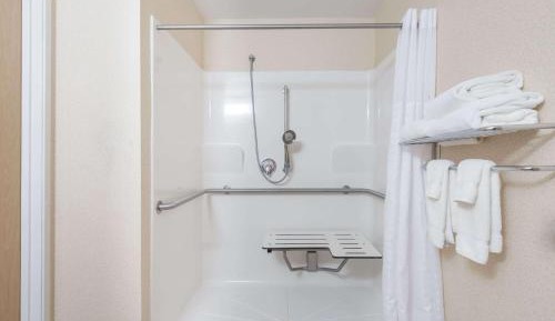 Queen Room - Disability Access/Non-Smoking