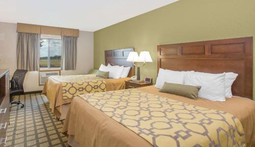 Queen Room with Two Queen Beds - Non-Smoking