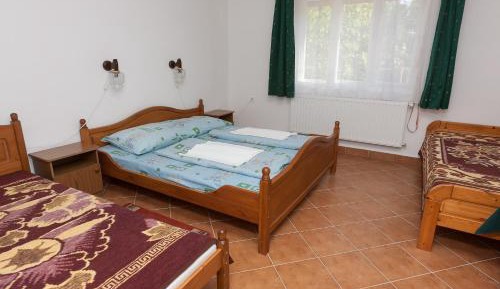 Two-Bedroom Apartment (4 Adults)