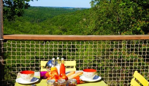 Yurt (4 Adults)