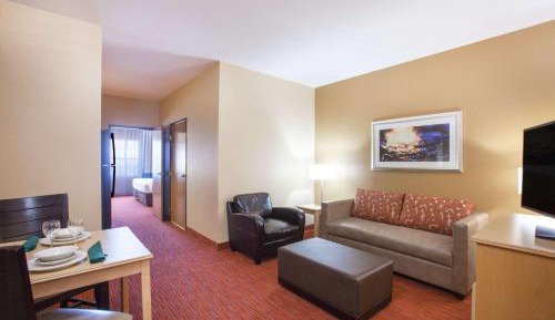 One-Bedroom King Suite - Non-Smoking