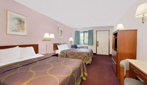 Queen Room with Two Queen Beds - Non-Smoking