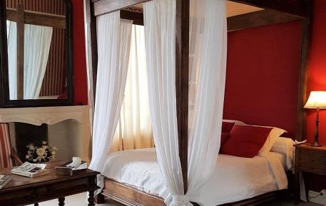 Louis XIII Family Suite 