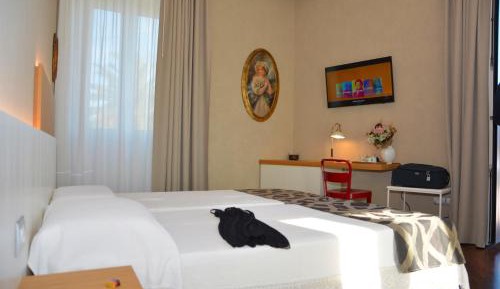 Triple Room with Terrace