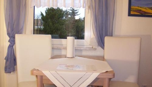 Standard Twin Room with Shared Bathroom