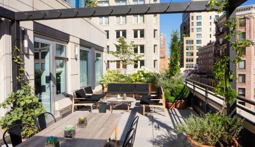 Penthouse Suite