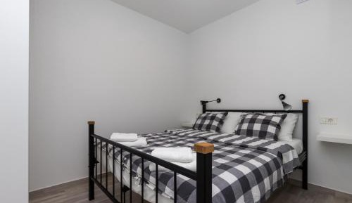 Superior One-Bedroom Apartment with Terrace