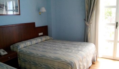 Double or Twin Room with Extra Bed