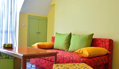 One-Bedroom Apartment with Balcony